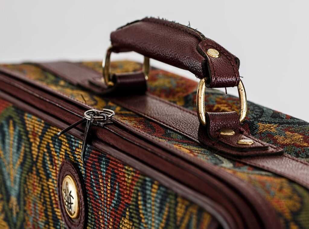 packing light trips